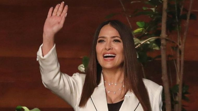 Salma Hayek inspira con sus looks.