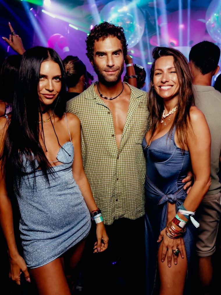 Zaira Nara, Nico Furtado y Pampita en la Bresh. Zaira Nara, Nico Furtado y Pampita en la Bresh.