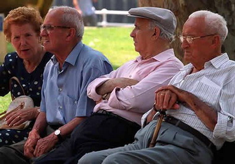 Fadel dijo que el proyecto dará estabilidad a los jubilados aunque cambie la gestión de gobierno.