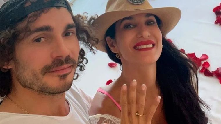 Silvina Escudero junto a su novio, Federico
