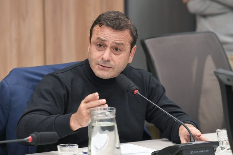 “Votar esta ley sería ir en contra de las economías regionales y de la política del Gobierno provincial de cuidado del ambiente y del sistema productivo”, afirm