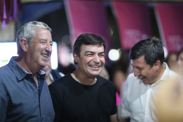 Julio Cobos junto a Omar De Marchi y Daniel Arroyo Foto: Gentileza