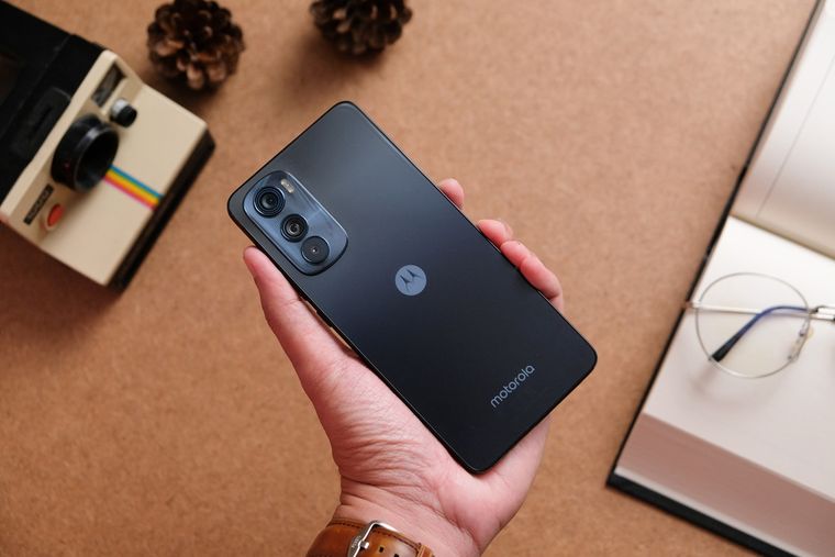 Los nuevos lanzamientos de Motorola estarán disponibles con precios competitivos en el mercado global. Los nuevos lanzamientos de Motorola estarán disponibles con precios competitivos en el mercado global.