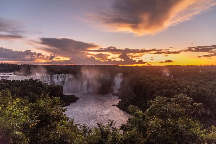 Parque Nacional Iguazú Dentro del parque se encuentran las famosas Cataratas del Iguazú Foto: Shutterstock