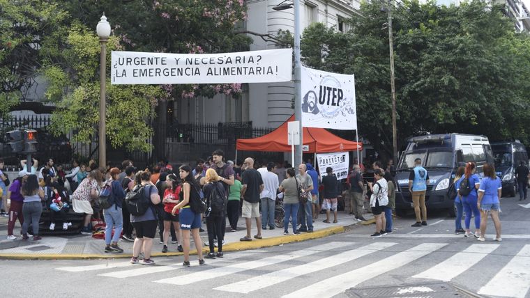 Nueva movilización frente a Capital Humano. Foto: Juan Mateo Aberastain / MDZ