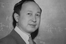 Qian produjo una investigación fundamental sobre la propulsión de cohetes. Qian produjo una investigación fundamental sobre la propulsión de cohetes.