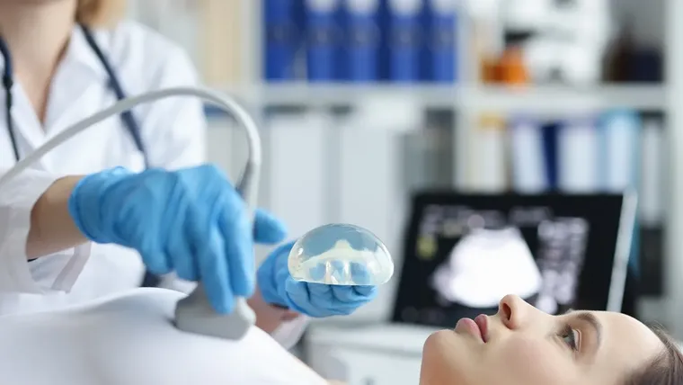 Las soluciones actuales en ecografía combinan calidad de imagen, facilidad de uso y eficiencia operativa. Las soluciones actuales en ecografía combinan calidad de imagen, facilidad de uso y eficiencia operativa.