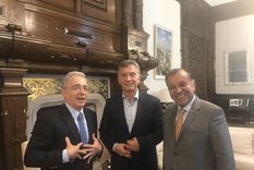 El presidente Mauricio Macri con Álvaro Uribe (izquierda) en 2019, cuando se reunieron para discutir sobre la situación venezolana.