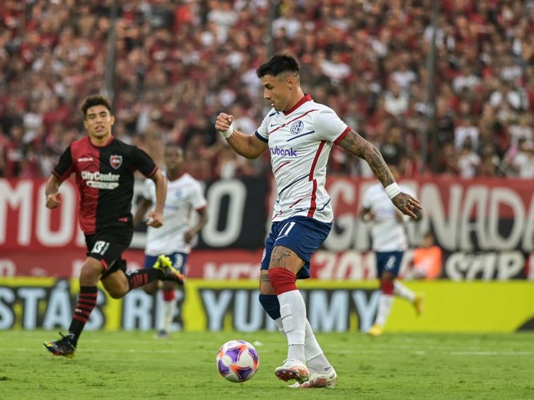 San Lorenzo quiere seguir arriba y visita a Newells, que está invicto como local. Foto: San Lorenzo