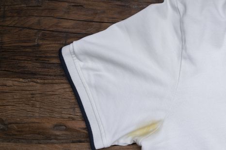 Las manchas amarillas desaparecerán con esta limpieza. Foto: Shutterstock Las manchas amarillas desaparecerán con esta limpieza. Foto: Shutterstock