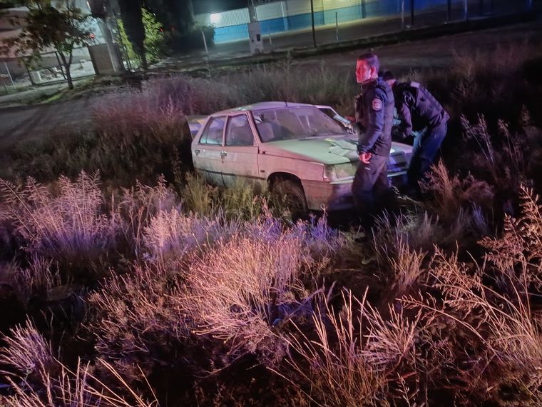 Accidente en Luján de Cuyo: el conductor del Renault fue hospitalizado. Accidente en Luján de Cuyo: el conductor del Renault fue hospitalizado. 