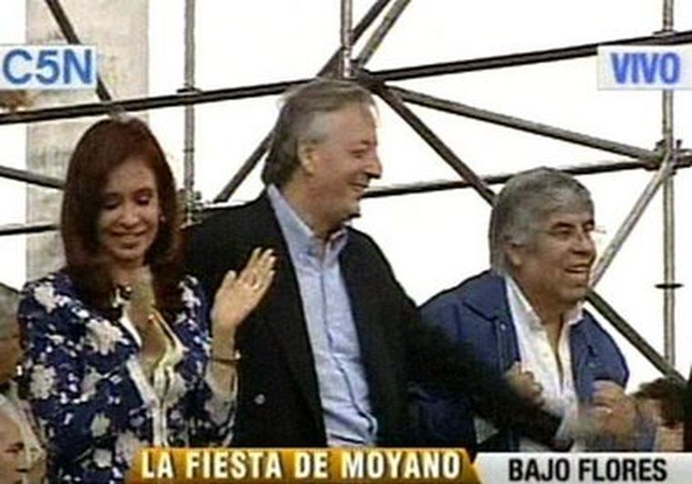 Cristina y Néstor Kirchner junto a Hugo Moyano Foto: Imagen TV