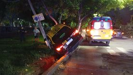 Godoy Cruz: robaron un taxi y lo chocaron contra un árbol. Godoy Cruz: robaron un taxi y lo chocaron contra un árbol.