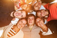 En Argentina, el Día del Amigo se festeja cada 20 de julio. Foto: Shutterstock