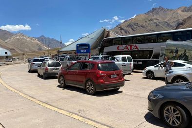 MDZol | El paso a Chile continúa cerrado para turismo desde el sábado 15 de enero Foto: Gentileza Gendarmeria Nacional