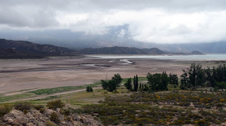 El dique Potrerillos. Foto: ALF PONCE / MDZ