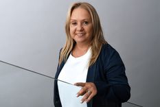 Cristina Mengarelli en los estudios de MDZ. Foto: Rodrigo DAngelo / MDZ