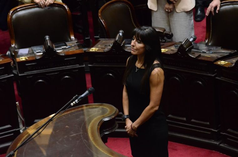 Pamela Verasay juró como diputada nacional. Pamela Verasay juró como diputada nacional.
