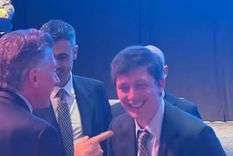 Mauricio Macri con Santiago Caputo en la Fundación Libertad
