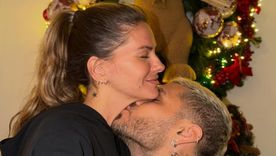 La inesperada postal que el delantero compartió en redes para celebrar un año de relación. La inesperada postal que el delantero compartió en redes para celebrar un año de relación.