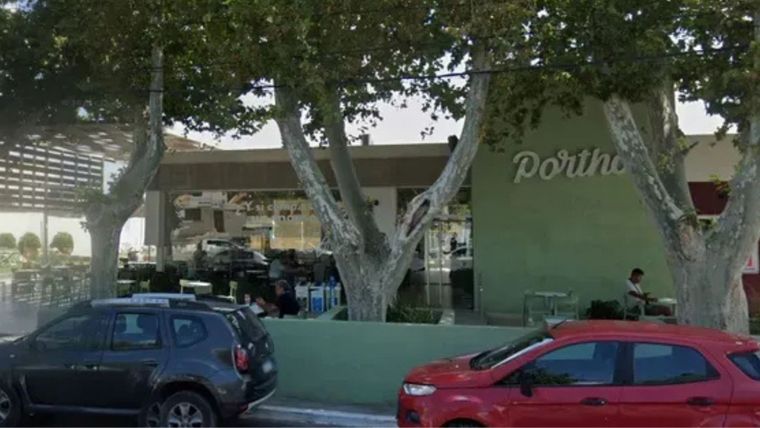 La heladería donde ocurrió el hecho con el expresidente de Desamparados.