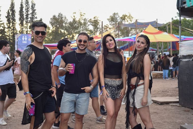 Javi, Franco, Yanina y Guadalupe. Foto: Maru Mena/MDZ