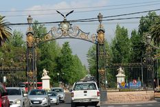 El Parque General San Martín es el lugar de encuentro de los hinchas Foto: ALF PONCE MERCADO / MDZ El Parque General San Martín es el lugar de encuentro de los hinchas Foto: ALF PONCE MERCADO / MDZ