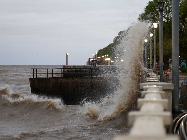 Rige una alerta meteorológica amarilla y naranja por vientos en la Patagonia y el sur de la provincia de Buenos Aires Foto: NA