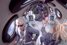 Branson experimenta la ingravidez. Foto: Rtve. Branson experimenta la ingravidez. Foto: Rtve.