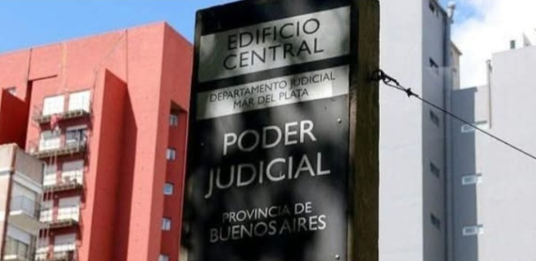 Solo uno de los menores de edad quedó detenido.