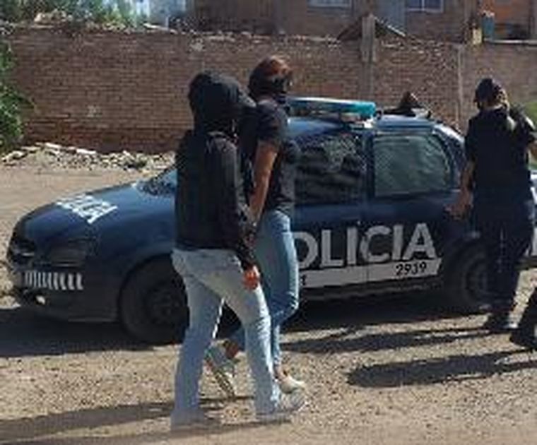 Detenida Tina en el momento de su captura. Foto: Min. de Seguridad.