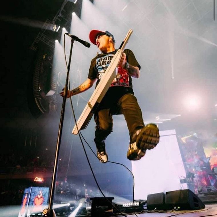 Damas Gratis fue una de las bandas que formó parte de las históricas fiesta La Mágica. Foto: Instagram @pablitolescanook