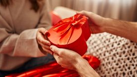 Elige el mejor regalo para mamá Foto: Shutterstock