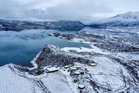 Por qué apareció una nube blanca y densa sobre el dique Potrerillos. Por qué apareció una nube blanca y densa sobre el dique Potrerillos.