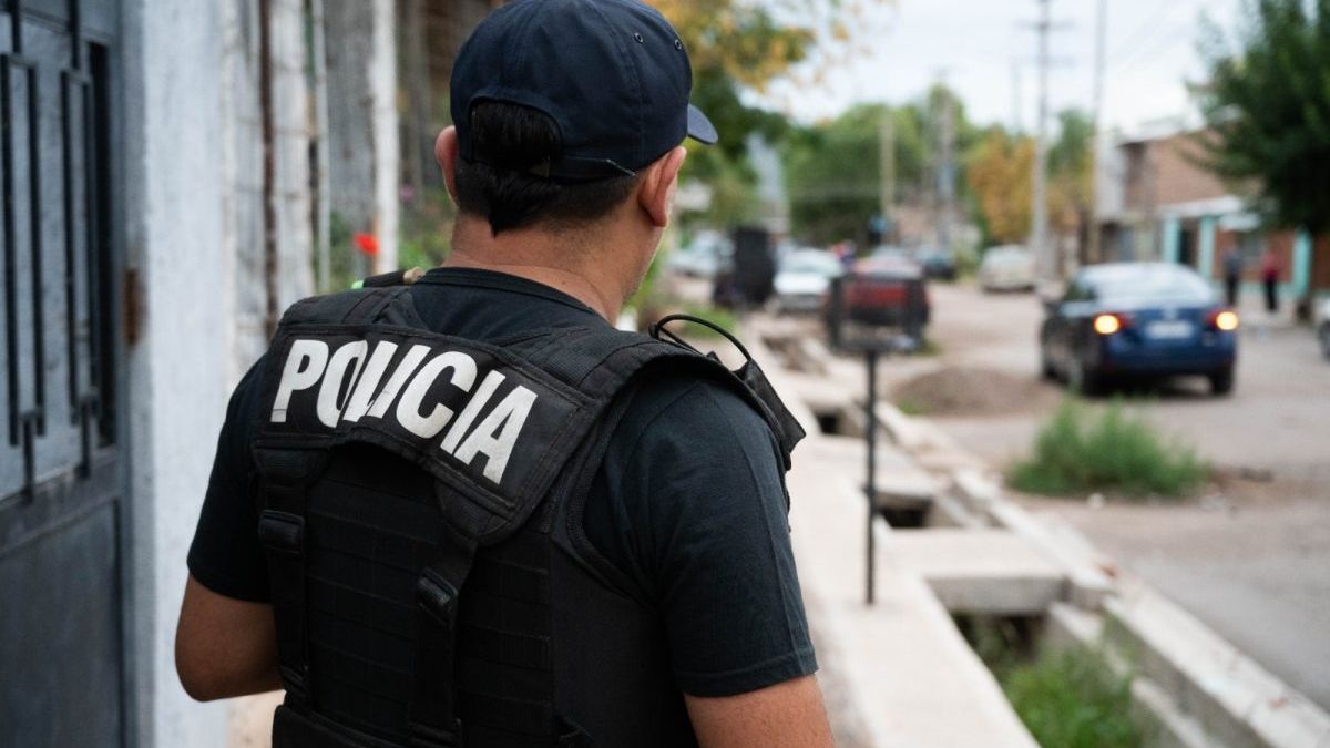 Las Heras: robaron una motocicleta, la Policía los encontró y terminaron detenidos