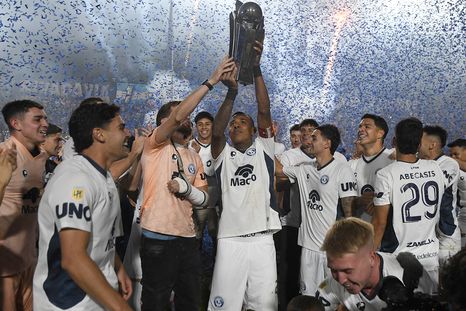 Sebastián Villa fue el capitán del equipo de Independiente Rivadavia que hizo historia este año. Sebastián Villa fue el capitán del equipo de Independiente Rivadavia que hizo historia este año.