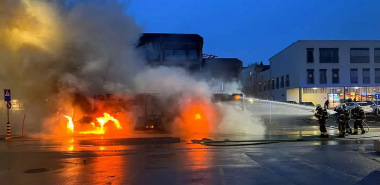 Las autoridades de Suiza se encuentran investigando la razón que motivaron el ataque.