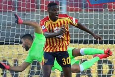 lazio cayo en apulia y dejo todo a pedir de la juventus