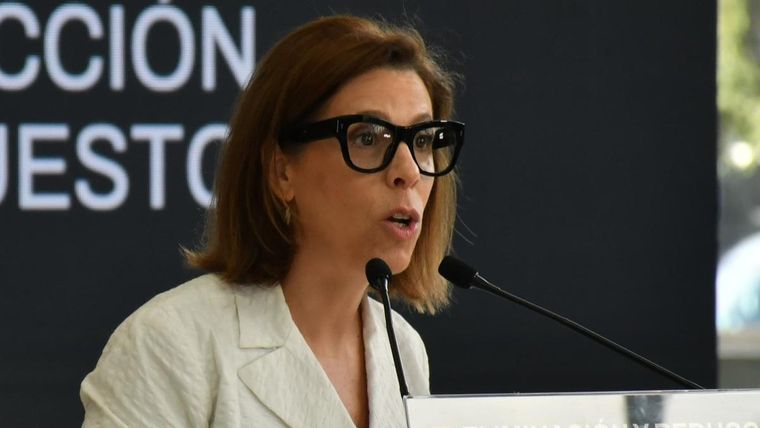 Laura Alonso le respondió al vocero Manuel Adorni Foto: Archivo MDZ