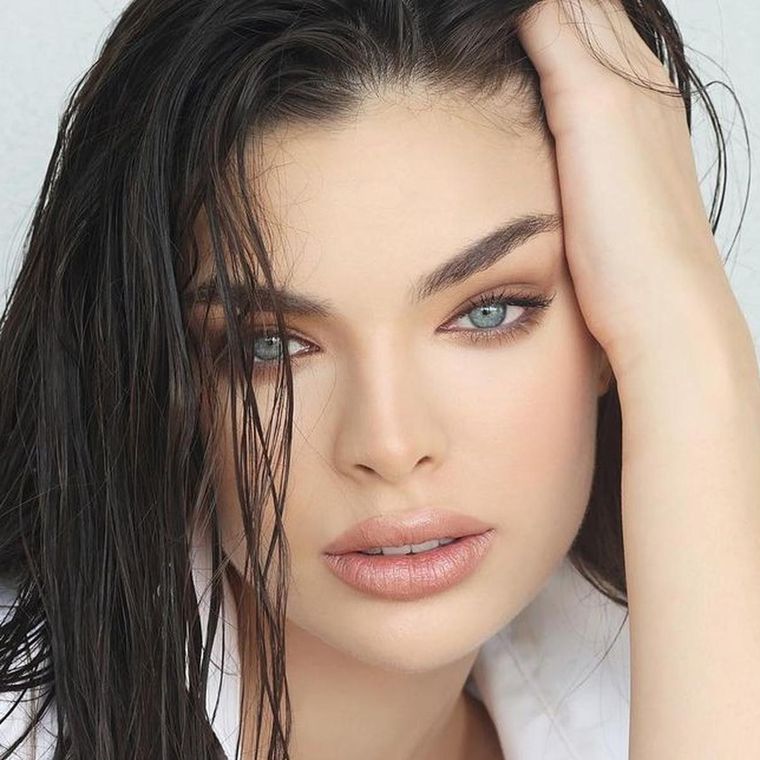 Nadia ya era millonaria antes de casarse con Marc Anthony.