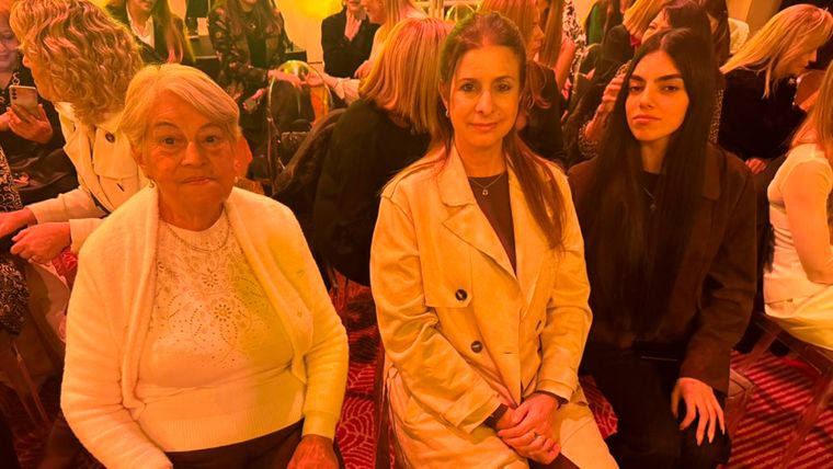 Rosa Cabrera, Carolina Oggero y Sofia Valdez.