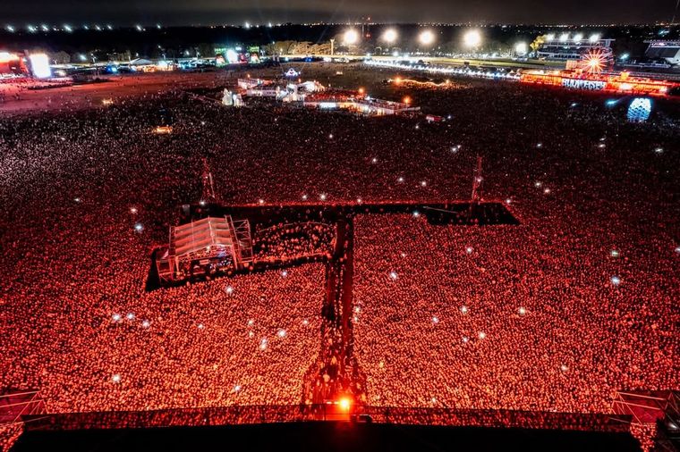 Se recomienda el uso de transporte público debido a las restricciones de estacionamiento. Se recomienda el uso de transporte público debido a las restricciones de estacionamiento.