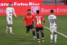 Romero festeja su gol, el segundo del Rojo. Foto: Télam Romero festeja su gol, el segundo del Rojo. Foto: Télam