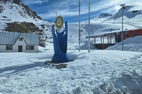 Complejo fronterizo de Chile en el paso Pehuenche. Complejo fronterizo de Chile en el paso Pehuenche.