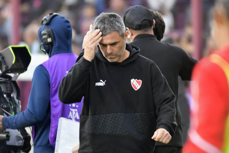 Vaccari destacó la recuperación futbolística, pero cuestionó el criterio arbitral.