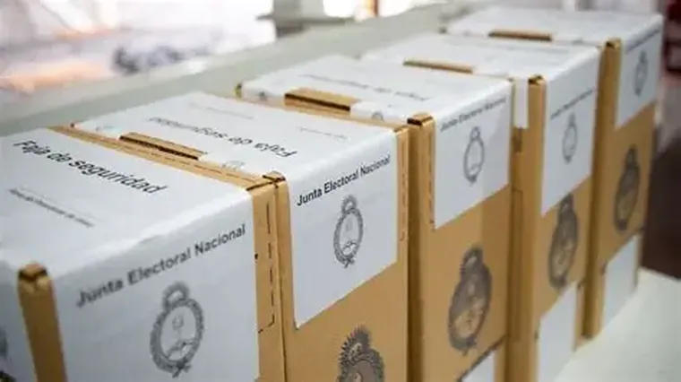 Partidos políticos cada vez más vacíos, dirigencias más desconectadas y electorados que ya no se sienten representado. Partidos políticos cada vez más vacíos, dirigencias más desconectadas y electorados que ya no se sienten representado.