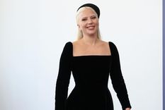 Lady Gaga se llevó todos los aplausos por sus estilismos en el Festival de Venecia Foto: Instagram