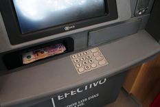 Los sueldos han perdido la carrera, al menos en lo que resta de este año Foto: MDZ