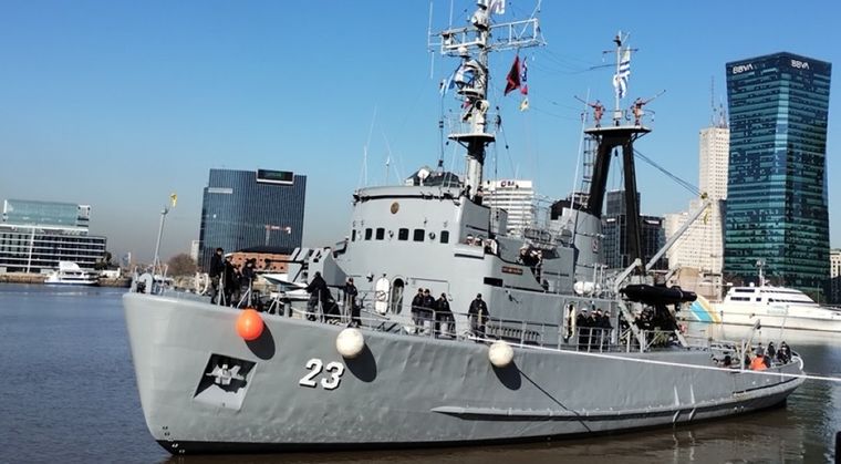 El remolcador uruguayo Maldonado en el Puerto de Buenos Aires Foto: Armada Argentina