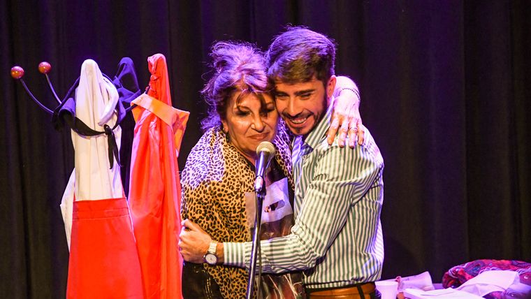 Gladys Doña y Lucas Luppo, director de Adultos Mayores de Mendoza. Gladys Doña y Lucas Luppo, director de Adultos Mayores de Mendoza.